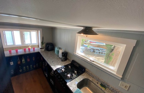 Onset House | The Bunk Room @ The Compound ~Fish-Hunt-Breakfast