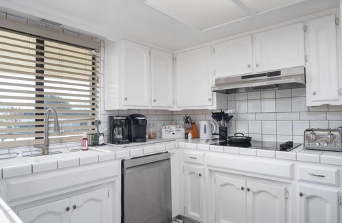 Springville House | The Bunker House at River Island Golf Course