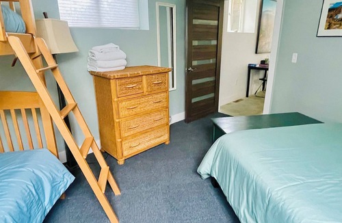 Stowe Area House | The Bunker on Mountain Road: A/C, convenient!