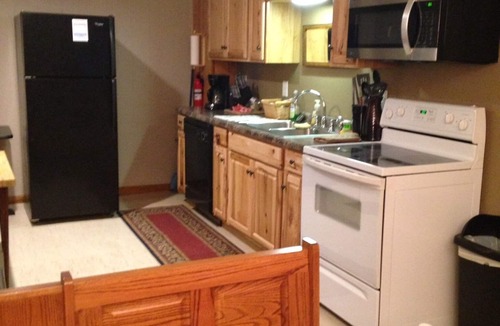 Warsaw House | The Bunkhouse 318 E. Main St. Warsaw, Mo.