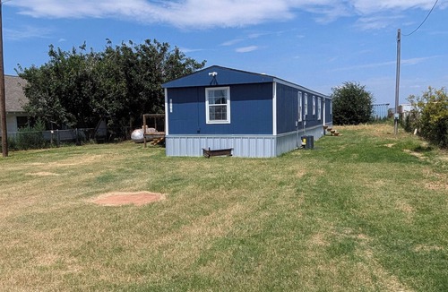 Avoca House | The Bunkhouse Hawley - Close to Lancium AI & Anson