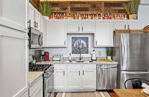Germantown House | The Burnt Barrel | New HotTub & Grill | Backyard!