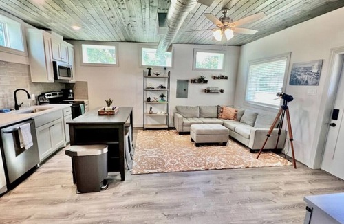 Bryan House | The Burrage Grocery Guest House