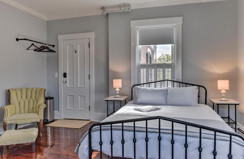 Keene Hotel | The Burrell House