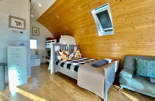 Nunney House | The Burrow