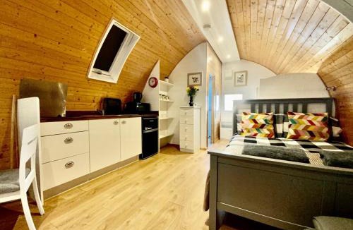 Nunney House | The Burrow