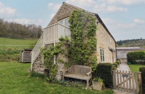 Scawton Cottage | THE BURROWS, romantic, with open fire in Ampleforth