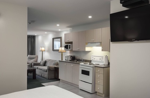 Golden Triangle Hotel | The Business Inn