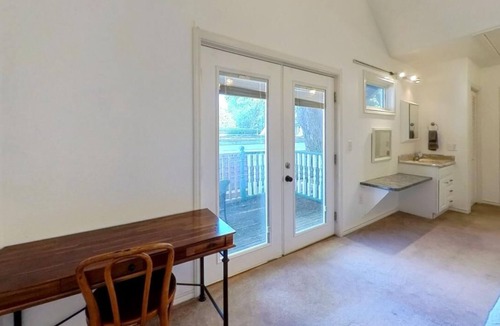 Heritage Apartment | The Buttercup Cottage
