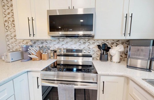 College Station House | The Button on Bucknell - 2.8 mi to TAMU Campus!