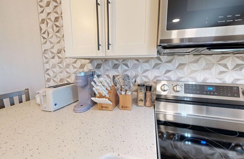 College Station House | The Button on Bucknell - 2.8 mi to TAMU Campus!