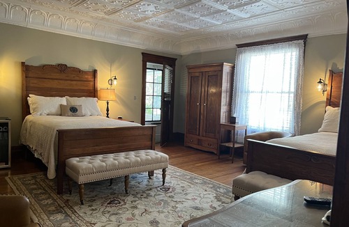 Granville Hotel | The Buxton Inn