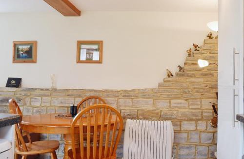 Alcester House | The Byre