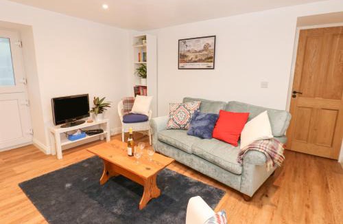 Eastgate House | The Byre