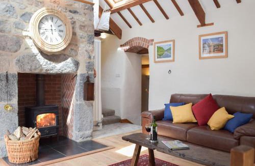 Stackpole House | The Byre