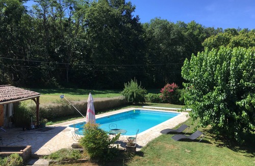 Saint-Michel-de-Montaigne House | The Chamboul Tour .