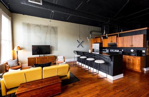 Commercial Street Historic District Apartment | The C-Street Archive