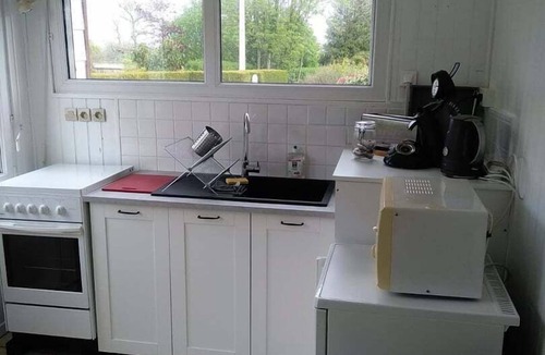 Saint-Aubin-sur-Mer House | The Cabane aux Hortensias - Saint-Aubin-sur-Mer
