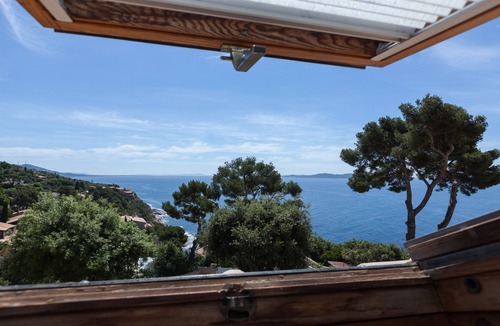 Carqueiranne House | The Cabanon with sea view
