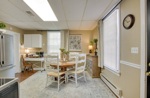 Defiance House | 'The Cabernet Cabin' Defiance Home on Katy Trail!