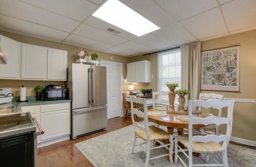 Defiance House | 'The Cabernet Cabin' Defiance Home on Katy Trail!