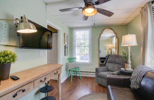 Defiance House | 'The Cabernet Cabin' Defiance Home on Katy Trail!
