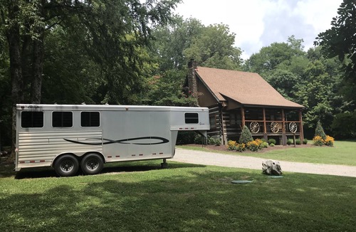 Lewisburg Cabin | The Cabin at Flat Rock Farms - rustic charm on a beautiful former horse farm