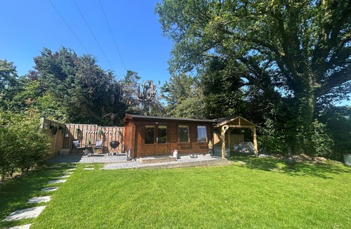 Llandovery House | The Cabin at Gerynant