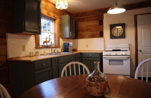 Newcomb Apartment | The Cabin at GoodSoil Farm