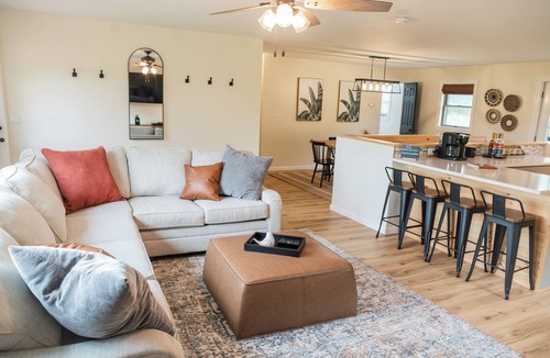 Ellicottville House | The Cabin- BRAND NEW listing with HOT TUB