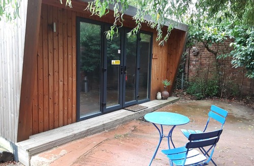 Pottersbury Bed & Breakfast | The Cabin