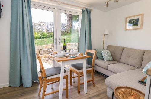 Swanage House | The Cabin