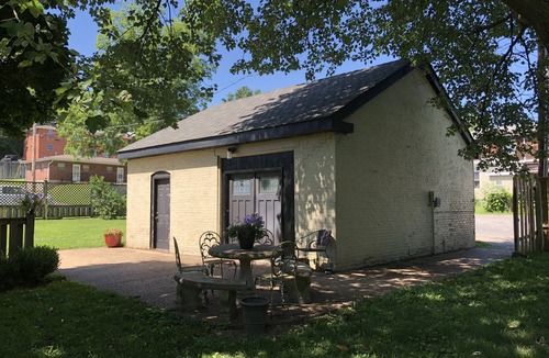 Cape Girardeau House | The cabin in Eden