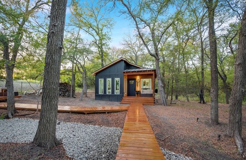 Heath Cabin | The Cabin In The City