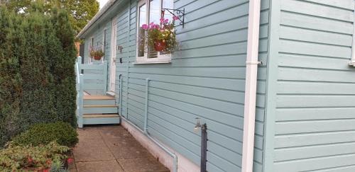 Beccles House | The Cabin,Kings Lane,Weston