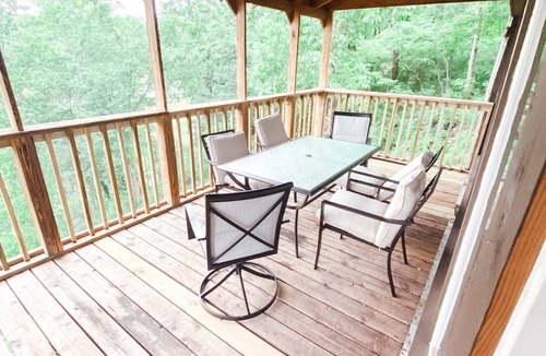 Van Buren House | The Cabin on Current River with Private Gravel Bar!