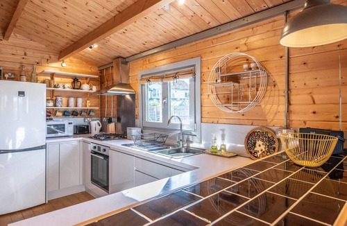 Woodbridge Cabin | The Cabin, Parham