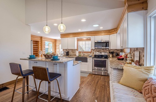 Grand Junction House | The Cabin: Private Pool, Luxury Log Home