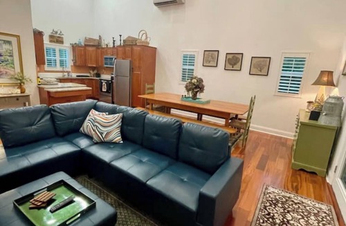 Inglis House | The Cabin!