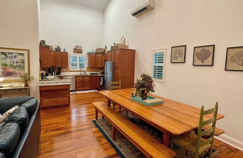 Inglis House | The Cabin!