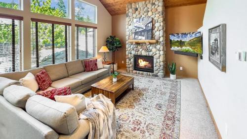 Ronald House | The Cabin