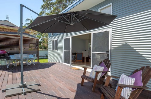 Callala Bay House | The Cabin - Waterfront with Fireplace - 5 mins to the Bay