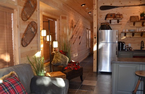 Evergreen Cabin | The Cabins at Country Road