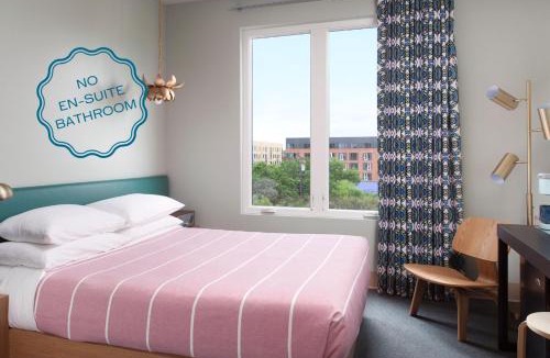 East Cesar Chavez Hotel | The Cabins at East Austin Hotel