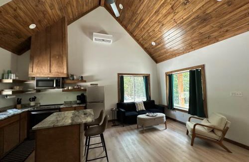 Hot Springs House | The Cabins at Northwoods Trails