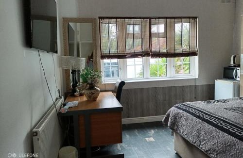 Runnymede House | The Caduceus- Residence