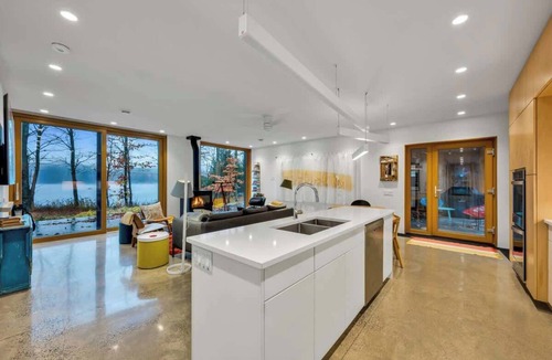 Greater Madawaska House | The Calabogie Eco Retreat