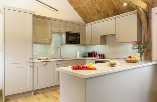 Bushton Cottage | The Calf Shed-UKC2113