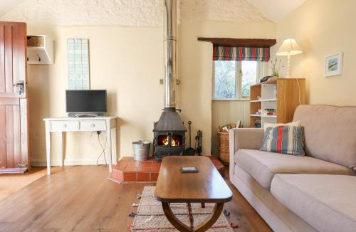 Colyton House | The Calf Pen