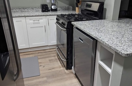 Lewis Center Other | The Calico Cottage - Fire Pit - Hot Tub